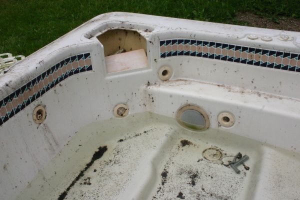 Spa Removal Service in Hamilton