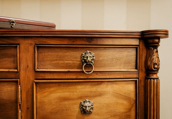 Dresser Disposal in Hamilton