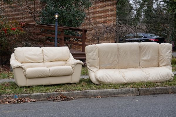 Sofa Pickup Service